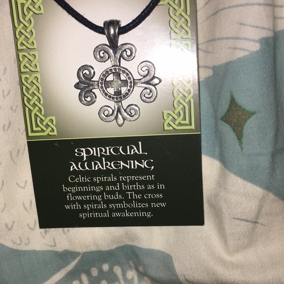 Silver Celtic Necklace - Picture 2 of 2